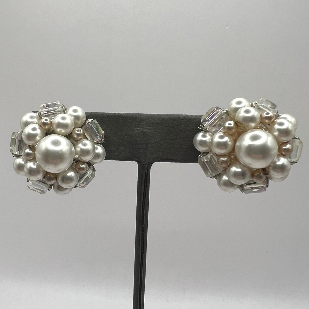 Vintage Clip On Earrings Faux White Tan‎ Pearl Cluster Clear Lucite Beads Japan
